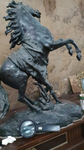 
															cheval de bronze
														