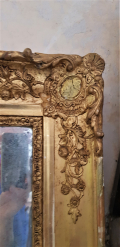 
															Miroir 19 ème stuc doré à la feuille style Louis XV
														