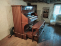 
															Harmonium ancien
														