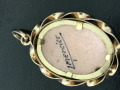 
															Pendentif ancien or signé mercier émail de limoges
														