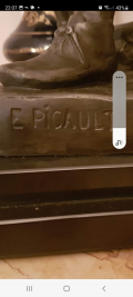
															Sculpture Emile picault: le travail; le mineur hauteur 61cm
														