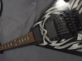 
															Guitare électrique BC Rich Kerry King Signature Séries V
														