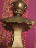 
															Buste de Marianne en bronze
														
