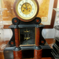 
															Horloge de notaire
														