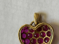 
															Pendentif coeur or et rubis
														