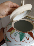 
															Ensemble de deux pots à gingembre en porcelaine
														