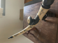 
															Pipe à fourneau métallique corne (ou ivoire) et bois gravée
														