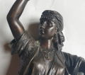 
															Statue en Bronze Danseuse gitane esmeralda
														