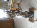 
															Statut en bronze signé Ferraud
														