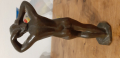 
															Statuette de femme en bronze
														