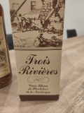 
															Rhum trois rivières 1977 numéroté
														